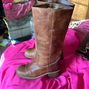Leather boots low heel size 5.5 made by Amanda Smith